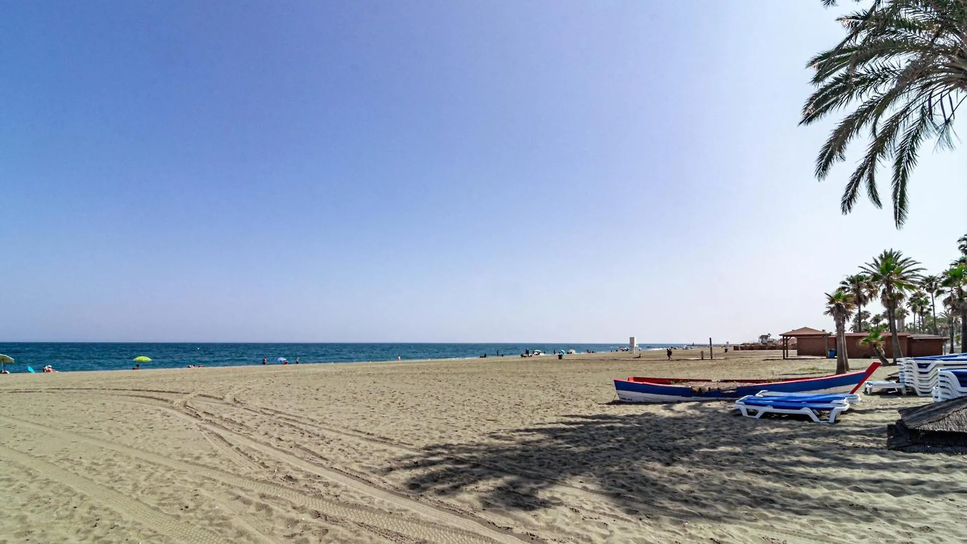 Le2E- Modern New-Build Flat Near The Beach エステポナ