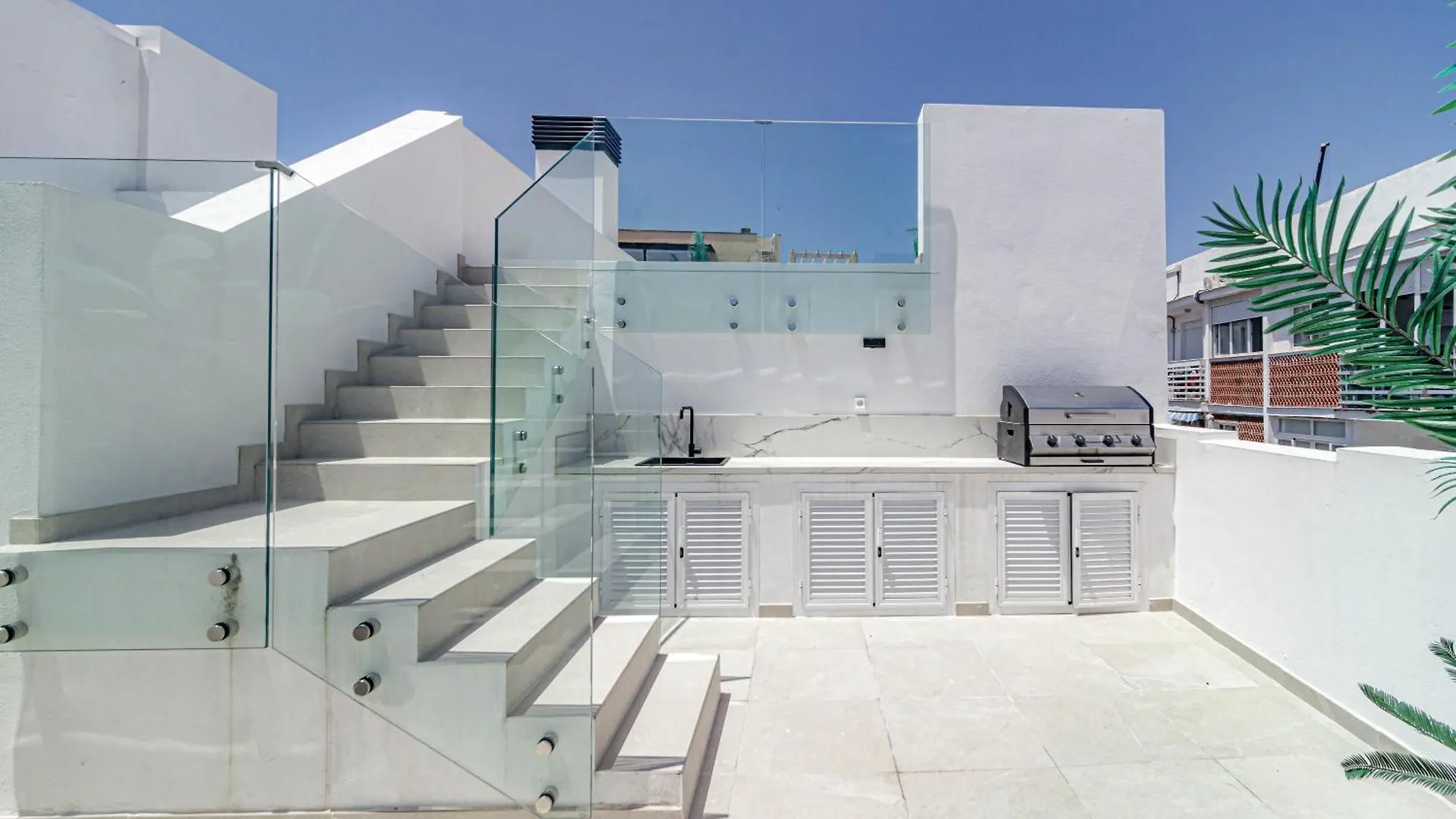 アパート Le2E- Modern New-Build Flat Near The Beach エステポナ