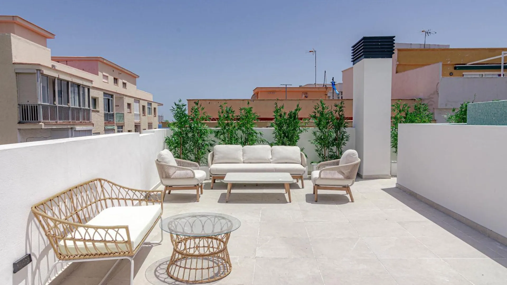 アパート Le2E- Modern New-Build Flat Near The Beach エステポナ